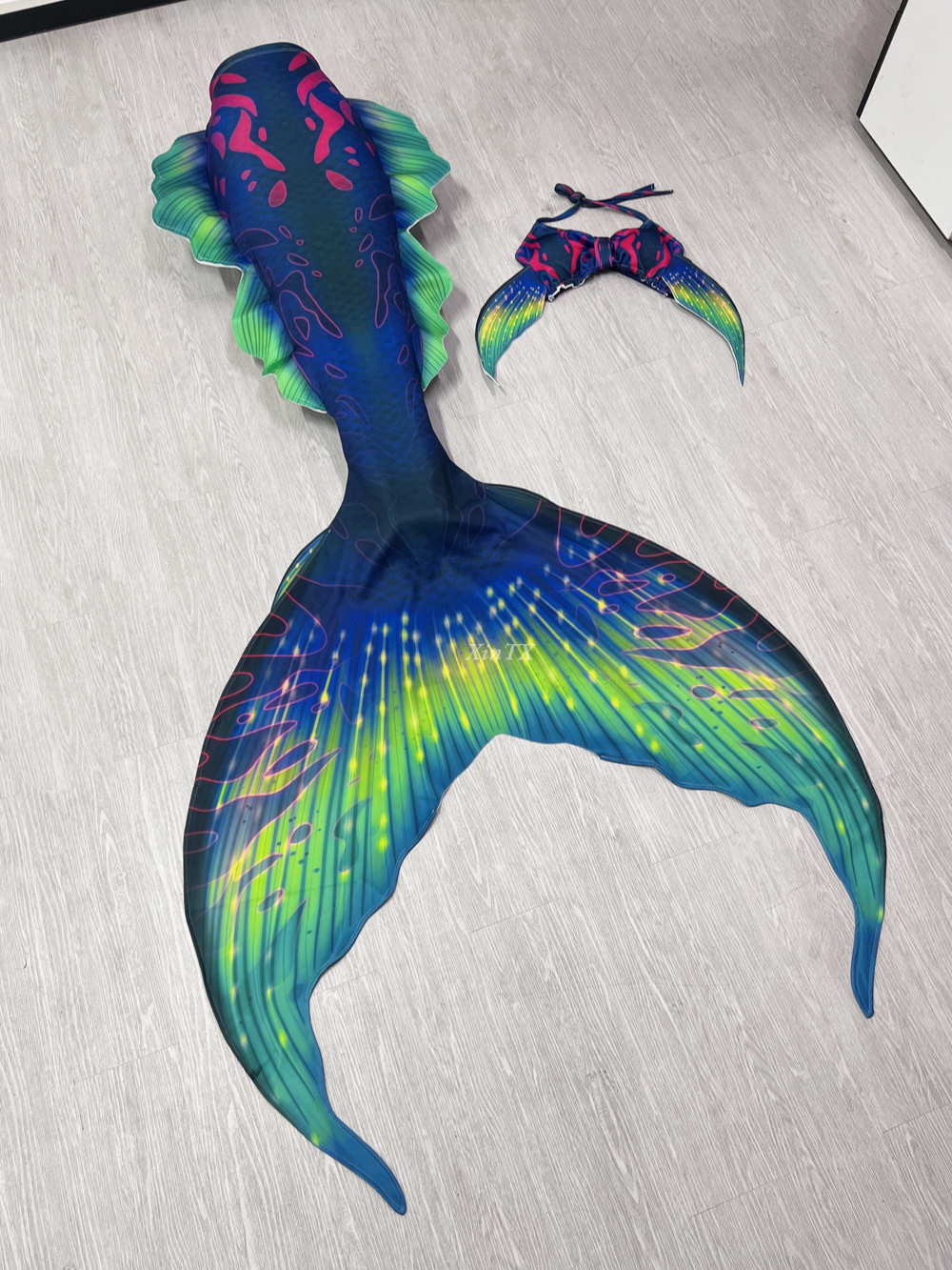New Adult Mermaid Tail Fish Ta - Aquarium Fish Usa recensione e prezzo